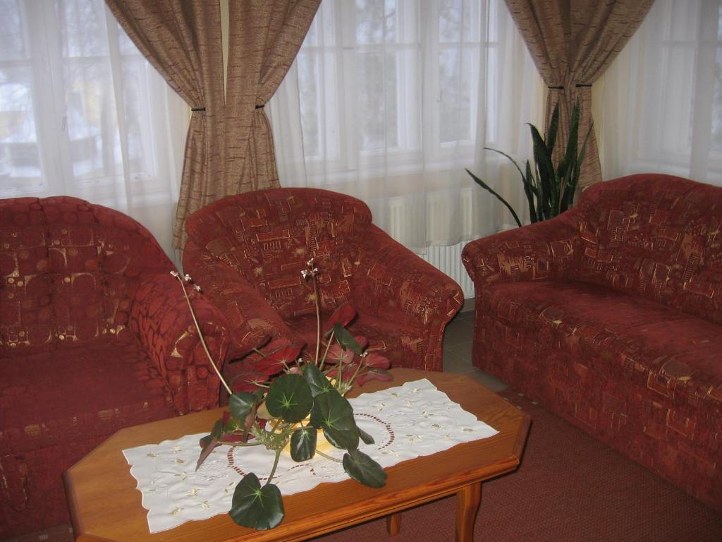 Mater Salvatoris House Hotel Godollo Exterior photo